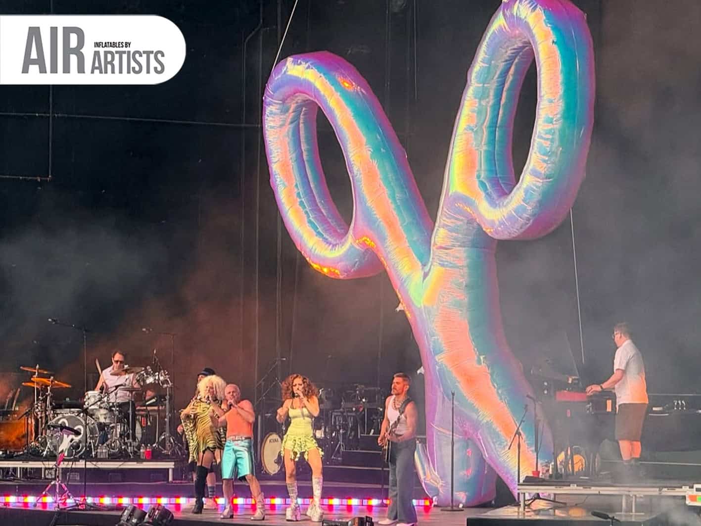 Scissor sisters Inflatable stage Art